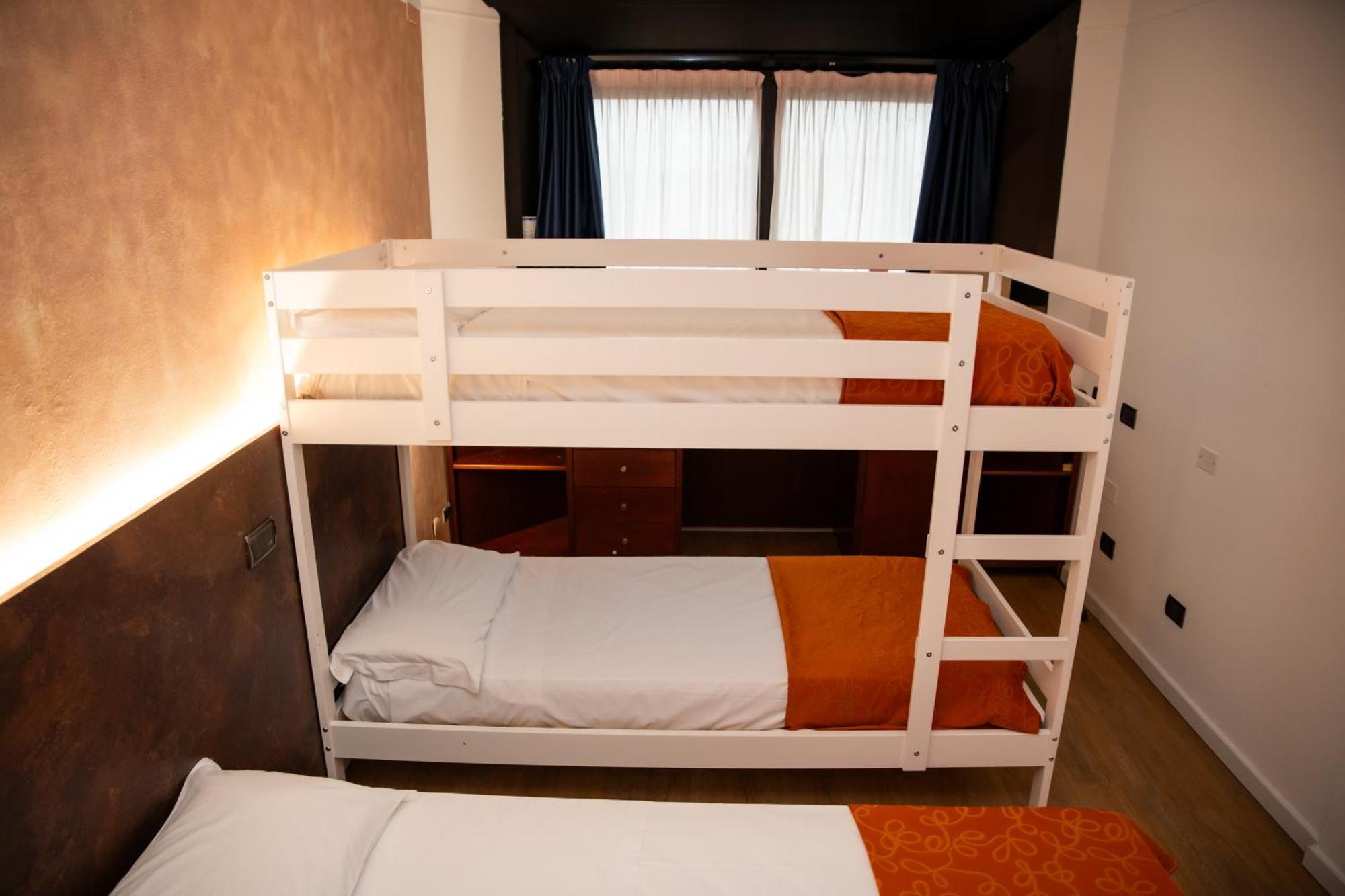 Hotel Sirena - B&B Чезенатико Экстерьер фото