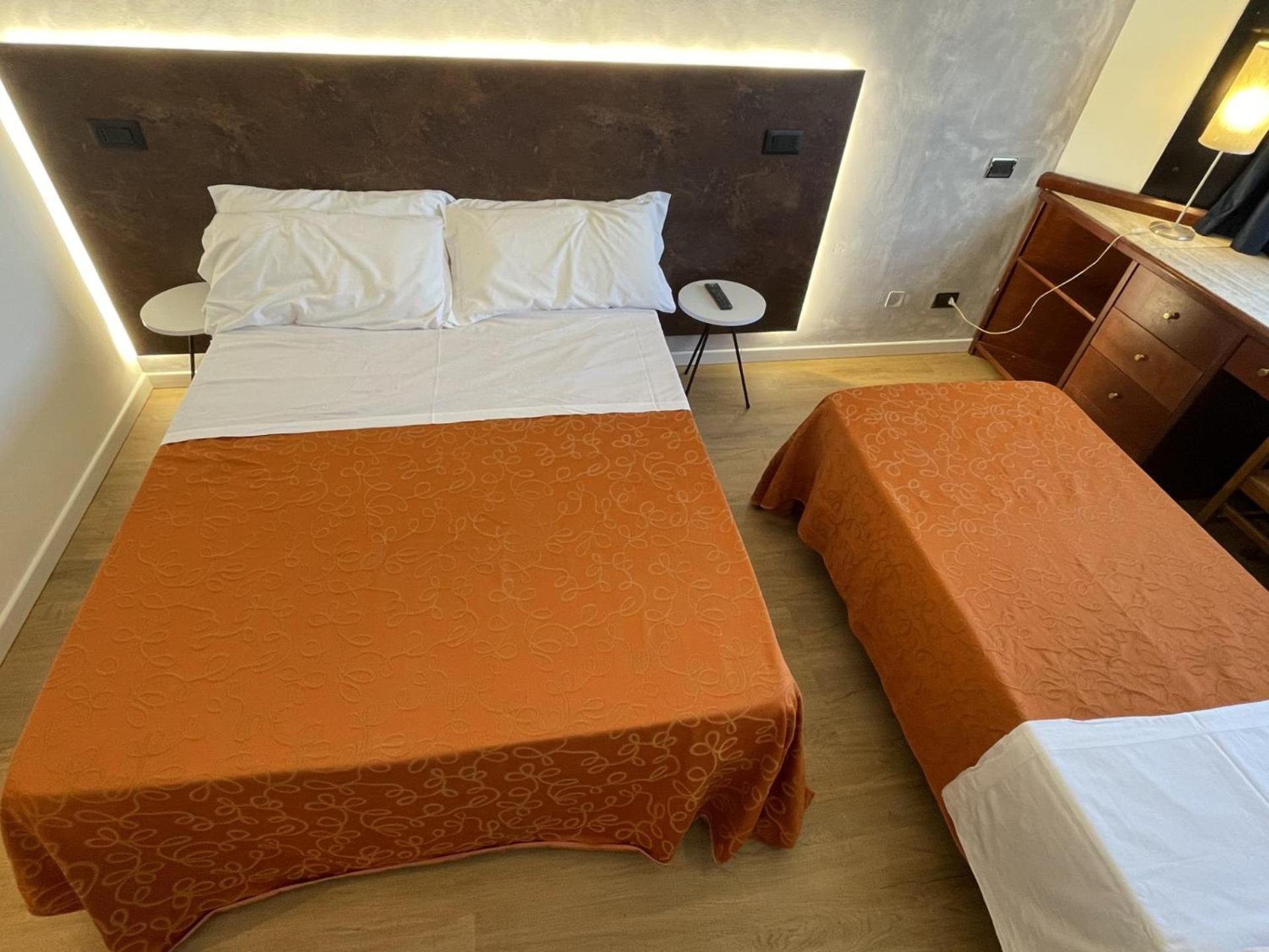 Hotel Sirena - B&B Чезенатико Экстерьер фото